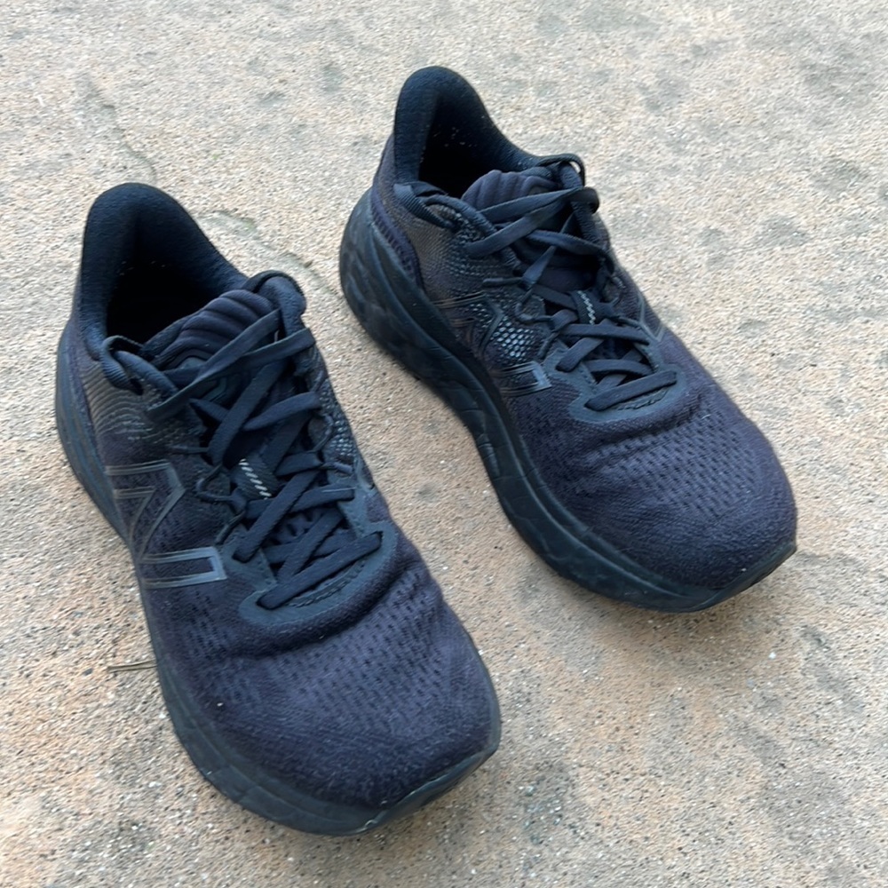 New Balance Black Fresh Foam More V3 Running Course Sneaker Sze 7.5
